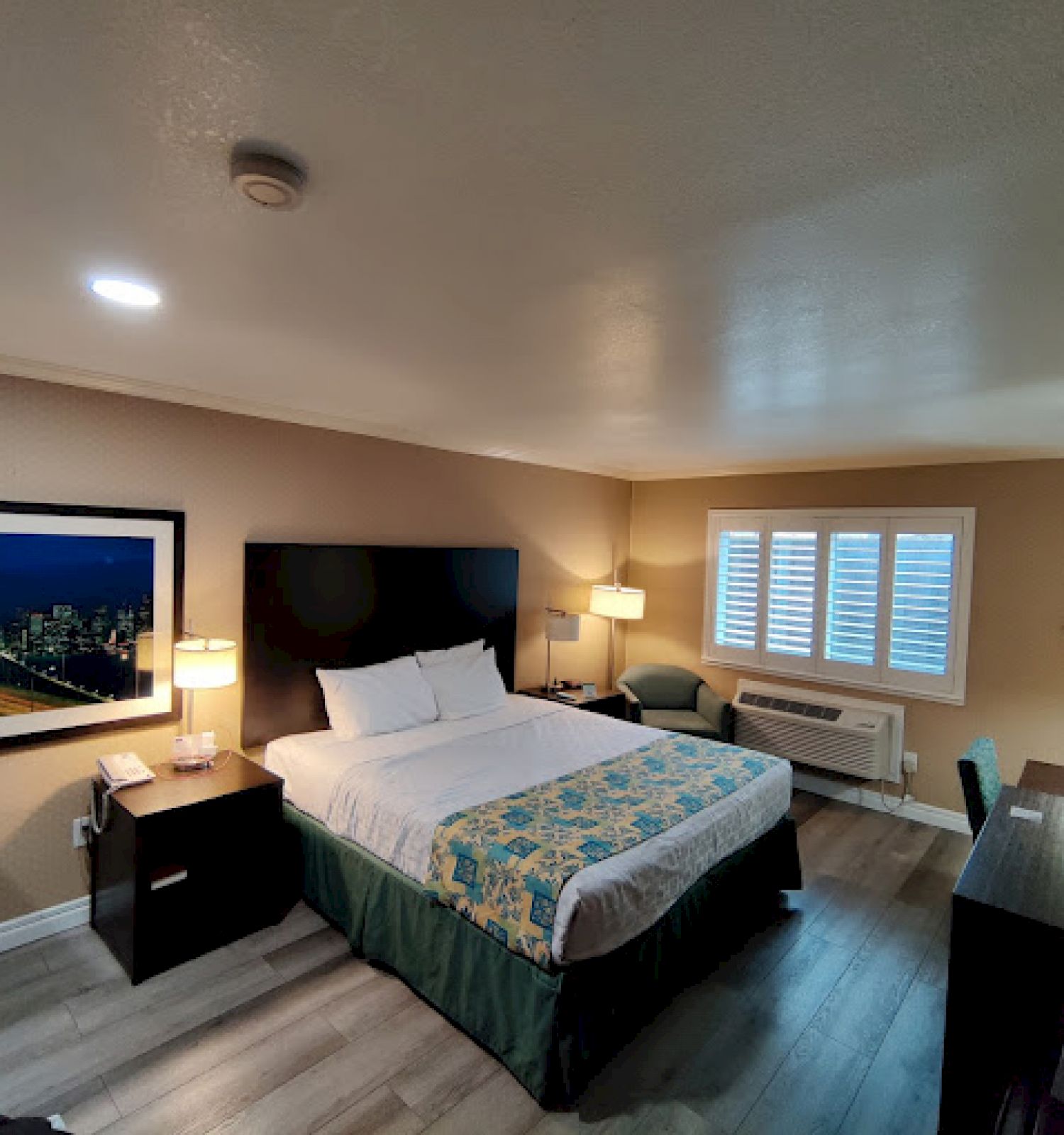 Regency Inn™ A San Bruno Hotel near SFO Airport South San Francisco Hotel.